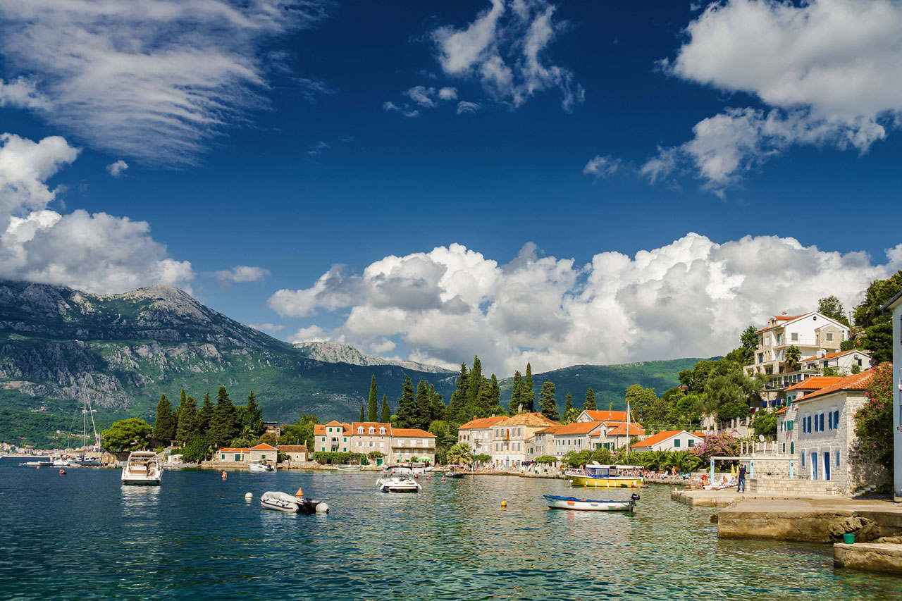Rose-Bay-Montenegro-speed-boat-transfer-from-Kotor
